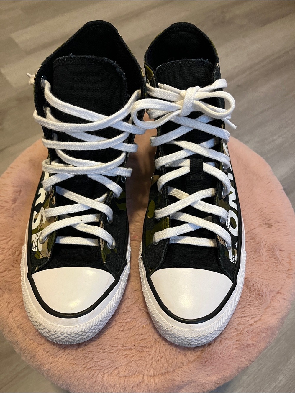 Converse Men Black High-Top Sneakers with Green Camo Accent
